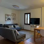 Casa Miradell