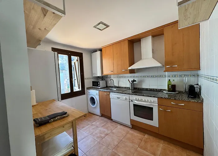 Casa Miradell Hoz de Jaca