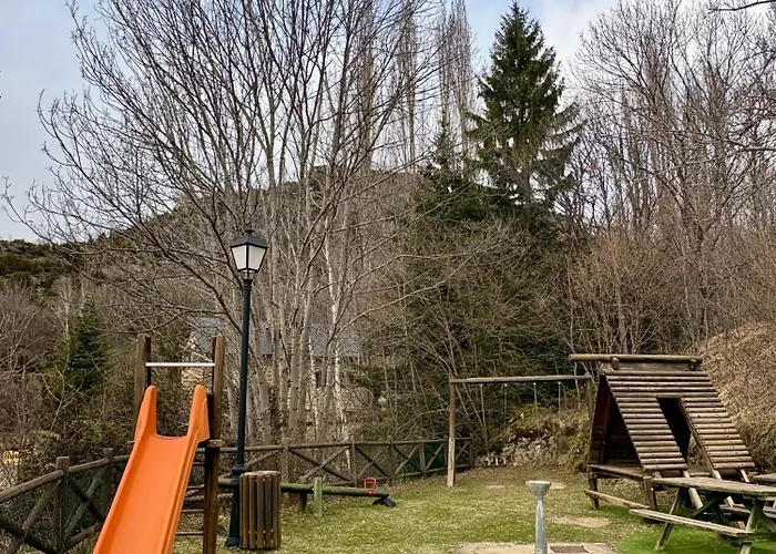 Casa Miradell * Hoz de Jaca